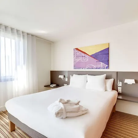 Hotel Paris Nord 18eme 4*