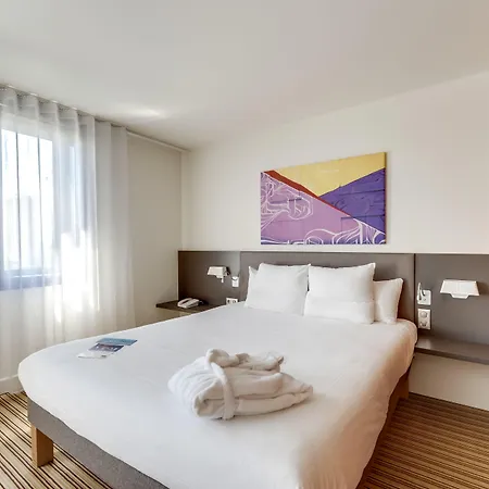 Paris Nord 18eme Hotel