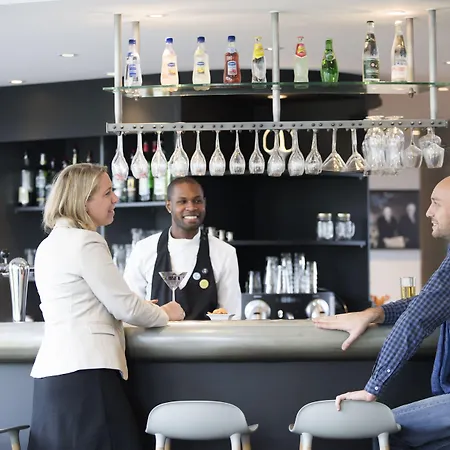 Paris Nord 18ème Hotel