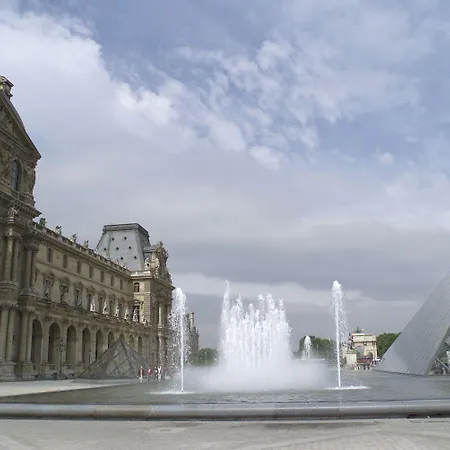 Hotel Paris Nord 18ème 4*