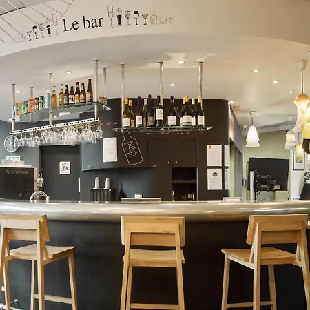 Paris Nord 18eme Hotel 4*