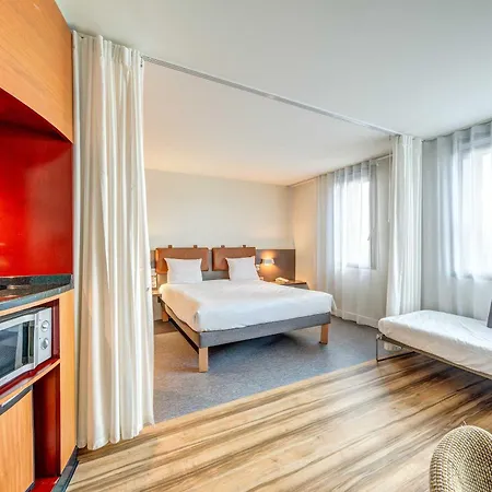 Hotel Paris Nord 18eme 4*