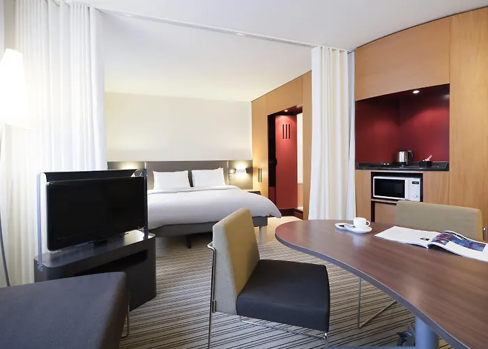 Paris Nord 18eme 4* Saint-Denis (Seine-Saint-Denis)