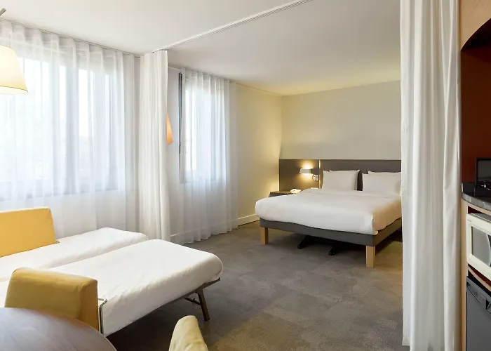 Paris Nord 18eme Hotel 4*
