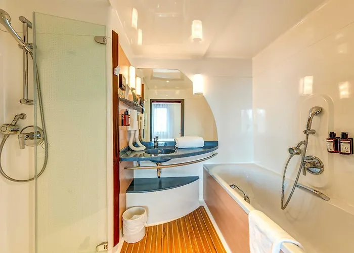 Hotel Paris Nord 18eme