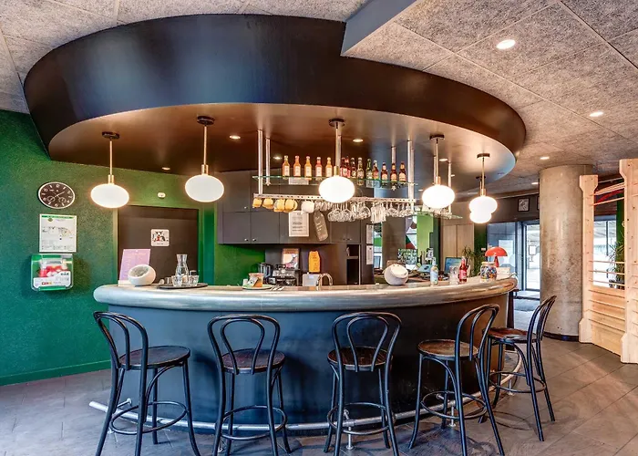 Paris Nord 18eme Hotel