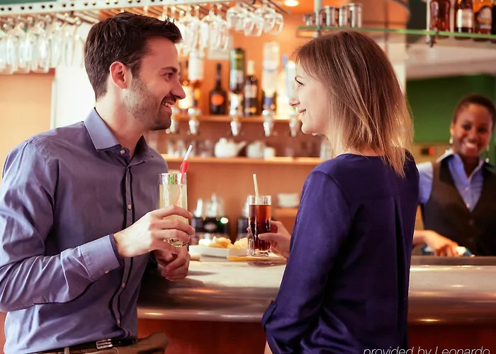 Hotel Paris Nord 18eme 4*